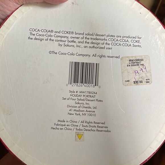 Lot of 3 Coca-Cola Santa plates in original box. - Picture 3 of 8